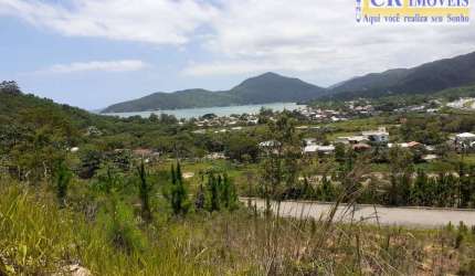 Terrenos à venda na Enseada de Brito, Palhoça–SC