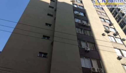 Apartamento de 1 dormitório, no Centro de Florianópolis/SC