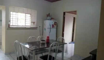 Vendo ótima casa no conjunto vila nova!