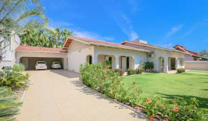 Casa com 4 quartos à venda na Ricardo Paul, 256, Escola Agrícola, Blumenau, 378 m2 por R$ 1.799.000