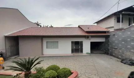 Casa com 3 quartos à venda na Rua Tapuia, 67, Itoupava Central, Blumenau, 150 m2 por R$ 690.000