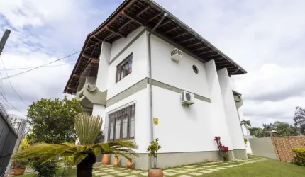 Casa com 7 quartos à venda na Rua Assunção, 149, Ponta Aguda, Blumenau, 422 m2 por R$ 1.500.000