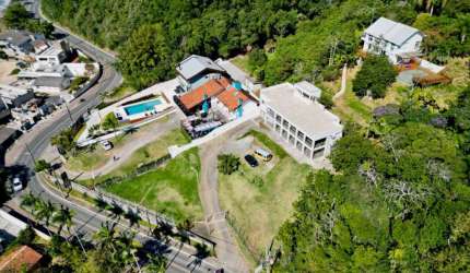 Casa com 2 quartos à venda na Dep. Francisco Evaristo Canziani, 1830, Cabeçudas, Itajaí, 1620 m2 por R$ 20.000.000