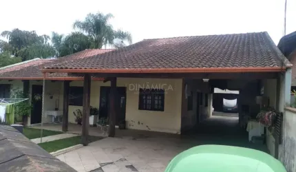 Casa com 3 quartos à venda na Rua Christian Wilhelm Staack, 55, Fidélis, Blumenau, 277 m2 por R$ 720.000
