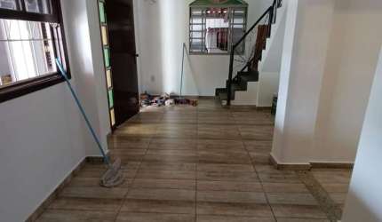 Casa Geminada para Locação em Santa Luzia, Conjunto Cristina (São Benedito), 3 dormitórios, 1 suíte, 2 banheiros, 3 vagas