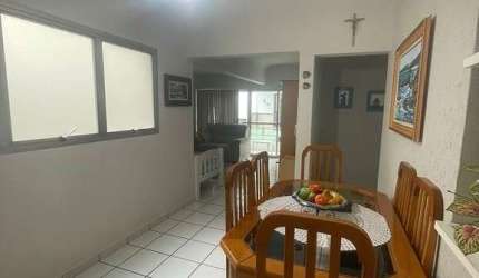 Apartamento de 2 dormitorios a venda no Guaruja.