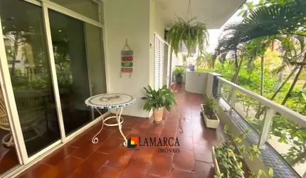 Apartamento de 3 dts. a venda no Guaruja.