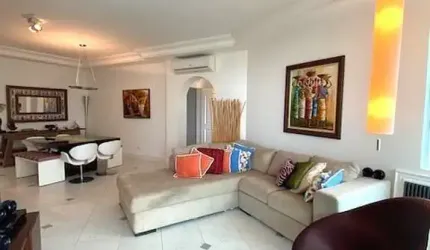 Apartamento de 3  dormitorios a venda na Enseada