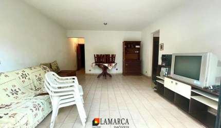 Apartamento 3 quartos sacada e garagem.