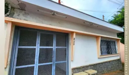 Casa para Venda em São João da Boa Vista, Centro, 3 dormitórios, 2 suítes, 2 banheiros, 1 vaga