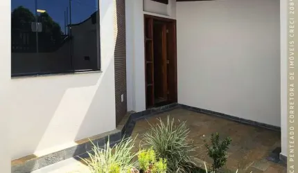 Casa para Venda em São João da Boa Vista, Jardim Recanto dos Pássaros, 3 dormitórios, 1 suíte, 3 banheiros, 2 vagas