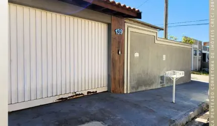 Casa para Venda em São João da Boa Vista, Jardim São Jorge, 2 dormitórios, 1 banheiro, 2 vagas