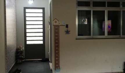 Compre casa na Cursino com 4 quartos 2 vagas por R$ 490.000