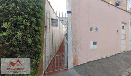 Casa em Vila Gumercindo R$ 1.200 com 1 quarto e 1 banheiro