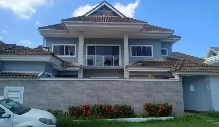 ALUGO LINDA CASA EM VARGEM PEQUENA 3 SUÍTES, CLOSET, SÓTÃO, PISCINA, SAUNA E CHURRASQUEIRA !