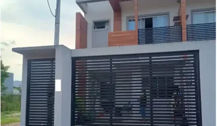 Linda casa a venda, Recreio com 3 quartos 1 suíte, sala 2 ambientes, cozinha toda planejada integrada com a área gourmet ! !