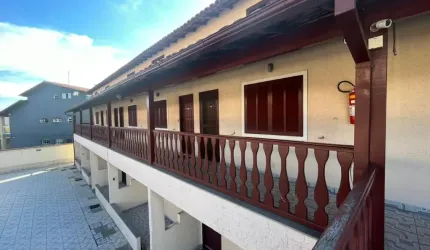 Ótimo apartamento no Peró