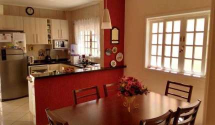 Casa com 3 dormitórios à venda, 170 m² por R$ 1.097.000,00 - Jardim das Indústrias - São José dos Campos/SP