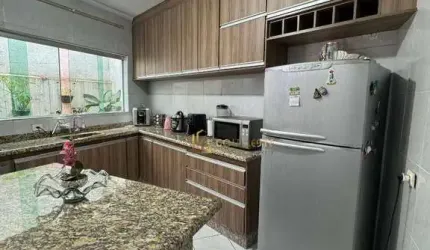 Sobrado com 2 dormitórios à venda, 100 m² por R$ 450.000 - Jardim Eliane