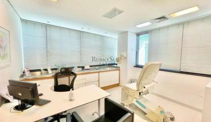 Sala comercial com 2 salas à venda na Avenida Vereador José Diniz, 3457, Campo Belo, São Paulo por R$ 450.000