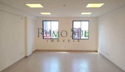 Sala comercial para alugar na Avenida Santa Catarina, 861, Vila Mascote, São Paulo por R$ 2.250