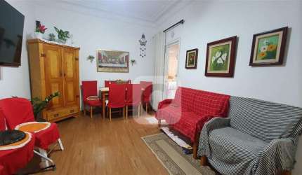 Apartamento tipo casa na Tijuca.