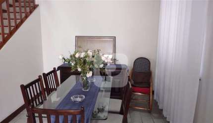 Casa Duplex Espaçosa na Rua Tobias Moscoso, Tijuca