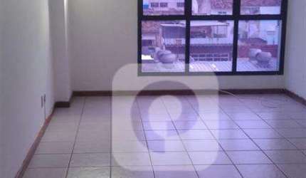 Sala comercial junto a Vinte oito de Setembro, excelente localização e pronta .