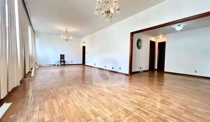Descubra o Luxo na Tijuca: Apartamento Amplo com 167m² e Vaga!