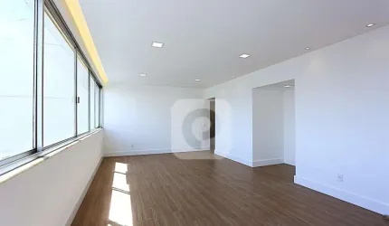 Apartamento na Tijuca com 4 quartos, suite, vaga, ao lado do Metro!!