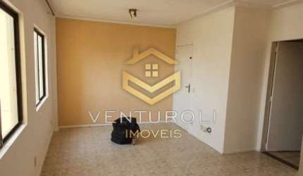 Apartamento com 3 dormitorios sendo 01 suíte.