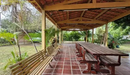 Casa comercial com 3 salas para alugar no Indaia, Bertioga , 200 m2 por R$ 7.000