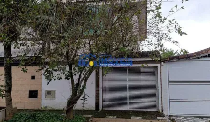 Sobrado 2 suítes,1 lavabo,  sala e cozinha lindas, área de serviço, área gourmet, 1 vaga de garagem, 60 metros da praia, no MARACANÃ, PRAIA GRANDE