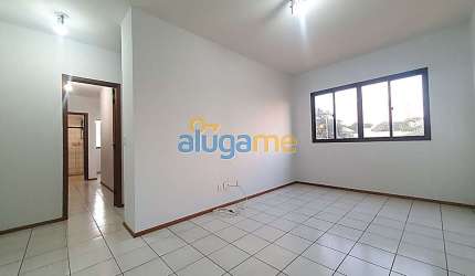 Apartamento na Boa Vista com 2 dormitórios (1 suíte), 1 vaga, portaria e elevador.