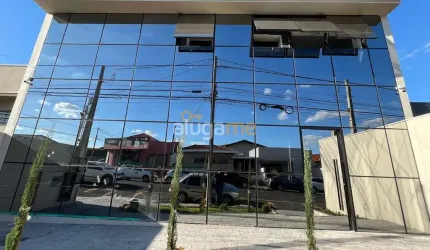 Prédio comercial no bairro Boa Vista, com um total de 10 salas, 05 banheiros e acessibilidade completa, com elevador.