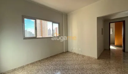 Apartamento na Vila Imperial com 2 dormitórios (1 suíte), 1 vaga coberta e elevador.
