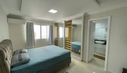 Luxo e Elegância na Avenida Atlântica: Apartamento de 3 Suítes com Vista Deslumbrante!