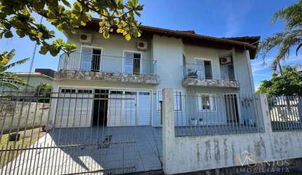 Casa com 4 dormitórios à venda, 200 m² por R$ 1.600.000,00 - Daniela - Florianópolis/SC