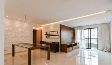 Aconchegante apartamento tipo para venda com 3 quartos, sendo 1 suíte, 138m²