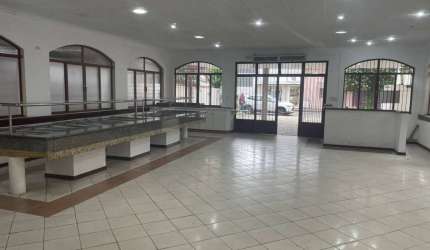 Ponto Comercial com 341m² à Venda na Vila Adyanna - SJCampos