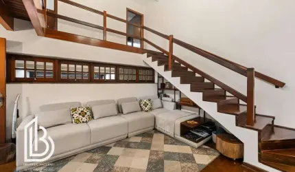 Sobrado 240m² à venda no Centro de São Caetano com 4 quartos e piscina