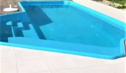 Casa para locação de temporada em Caiobá com 03 quartos.