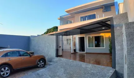 Casa 3 Quartos - Alto Padrão -  Setor Habitacional Arniqueira