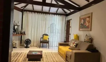 Casa Alto Padrão 4 Quartos-Varanda-piscina- Setor Habitacional Arniqueira (Águas Claras)
