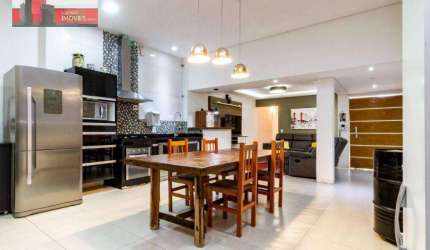 Sobrado R. Dr. Azor Montenegro, 308 - Vila Mangalot, 4 dorms, quintal, 150m²