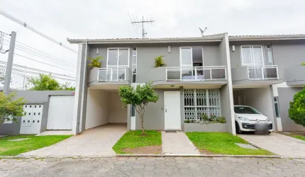 Sobrado com 3 quartos em condomínio no Boqueirão