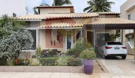 Casa de Condomínio Para Vender com 4 quartos 2 suítes no bairro Aruana em Aracaju