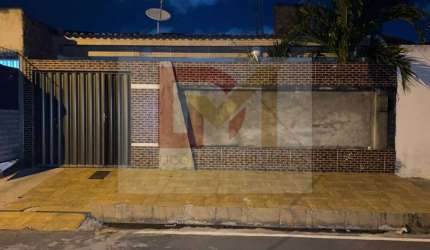 Casa Para Vender com 3 quartos 1 suítes no Conjunto Albano franco em Nossa Senhora Do Socorro.