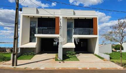 Sobrado com 3 quartos à venda, 140 m² por R$ 830.000 - Condomínio Morada das Flores - Cambé/PR