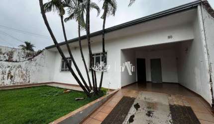 Casa com 3 quartos para alugar, 200 m² por R$ 3.200/mês - Jardim Adriana I -Zona sul de Londrina/PR